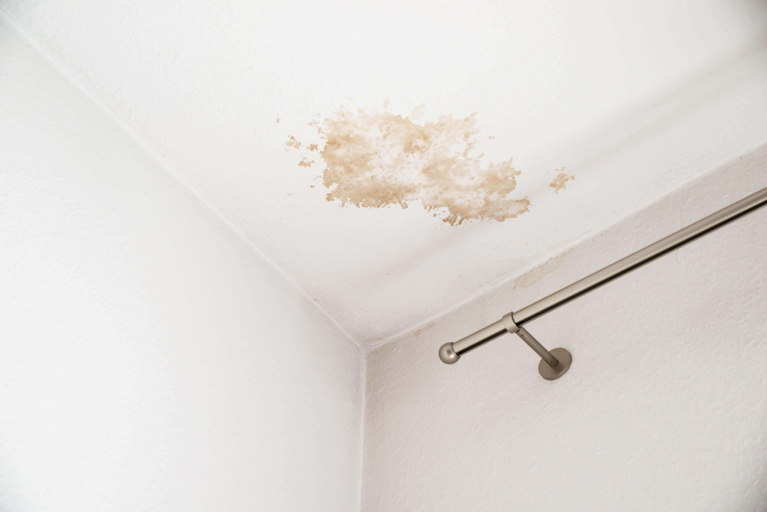 Bathroom Waterproofing Service for Water Stains on the Ceiling Below